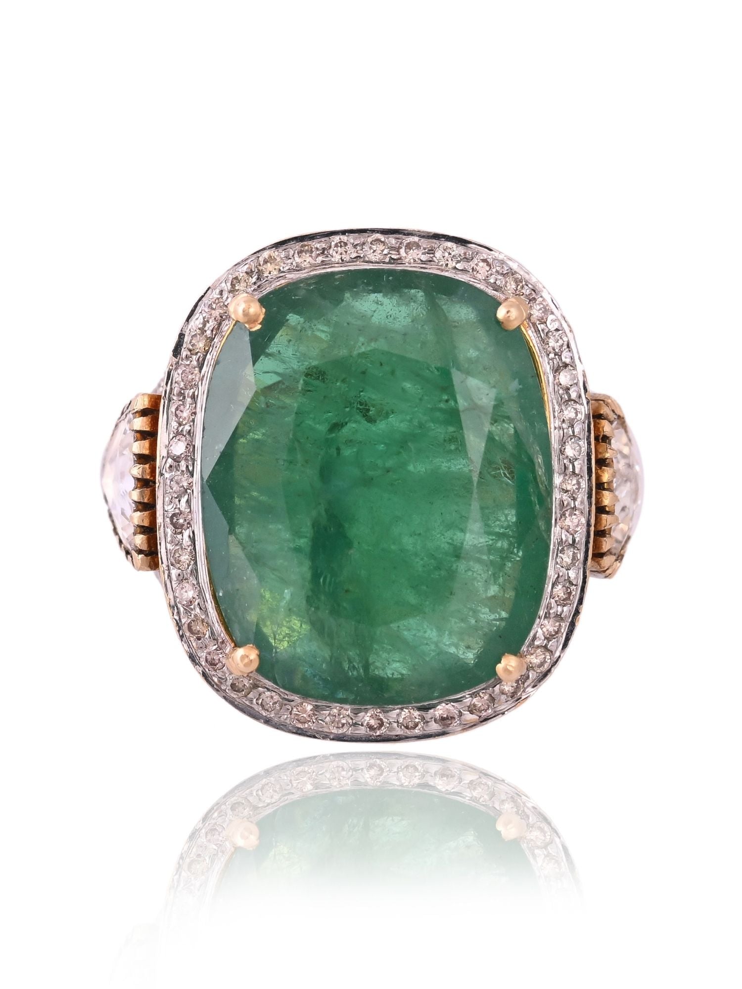 Emerald Ovaluxe Ring