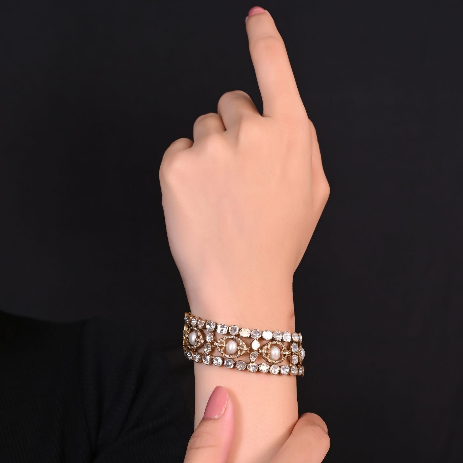 Pearl Noor Bracelet