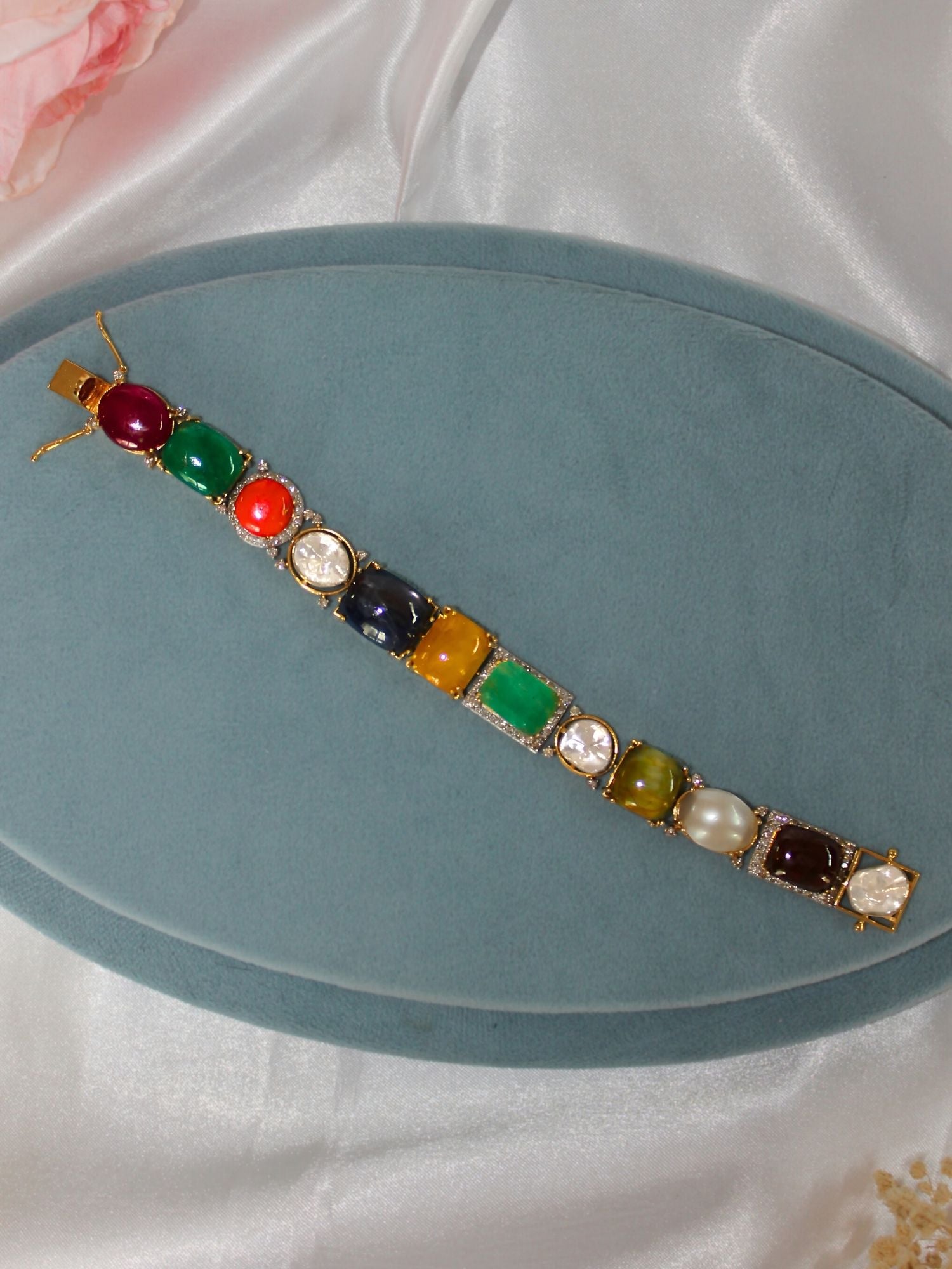 Linear Lumina Navratna Bracelet