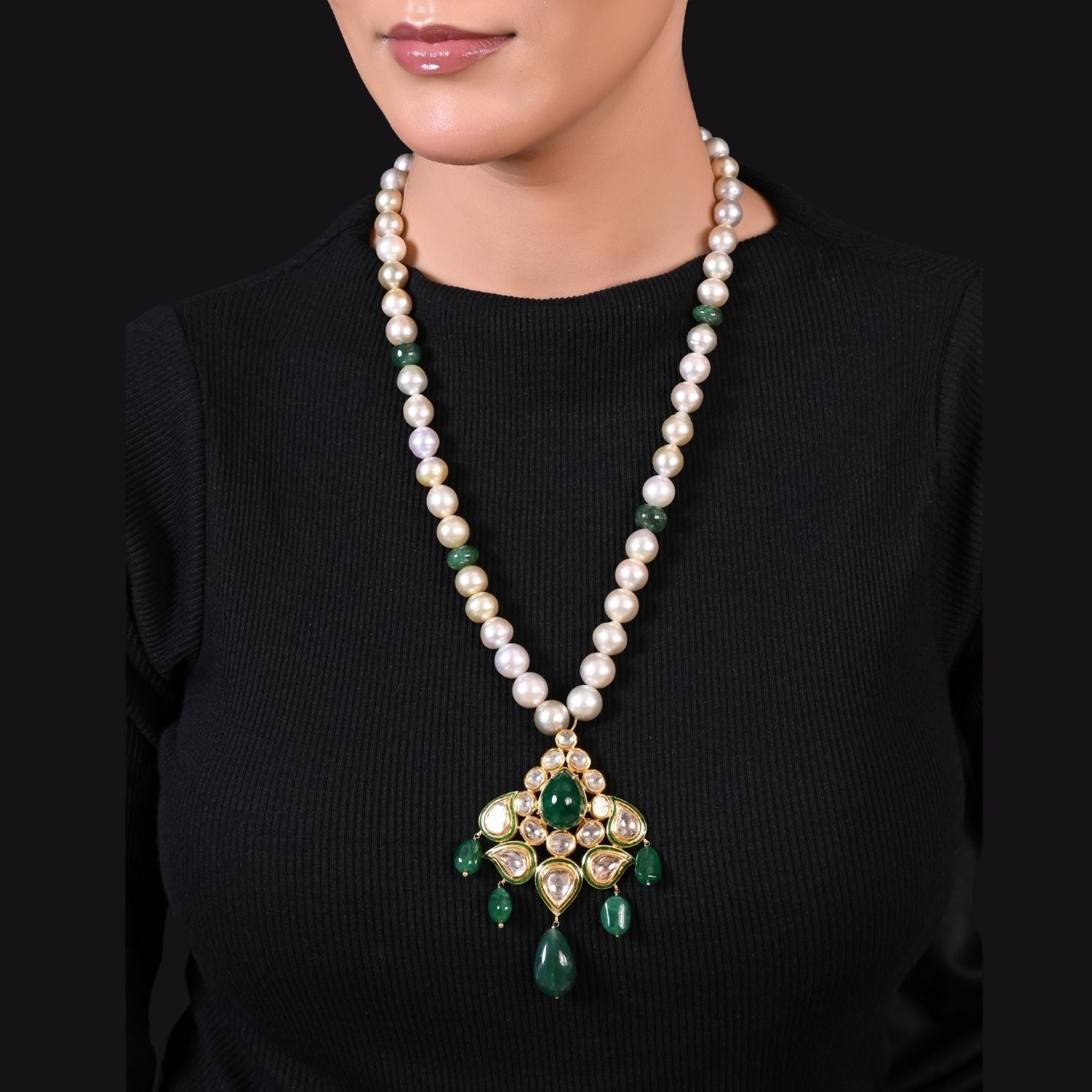 Pearl Emerald Garland Pendant
